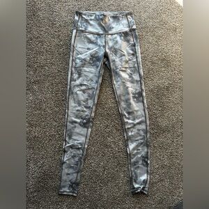 Athleta Grey Marble Tie-Dye Leggings